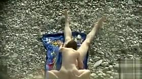 Couple gets busy in an amazing 69 on the beach