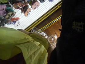 por baixo da saia da professora