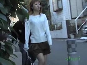 Cute girl got shuri sharked while walking down the street