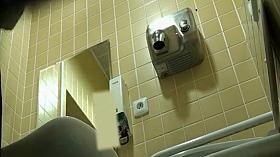 Classy lady spied when she pissed