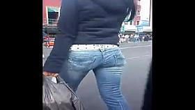 Miren que mamita madura con buen culo