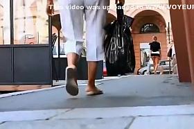 Foxy mademoiselle enjoys pleasuring her hungry pussy in public