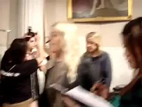 fashion model back za kulisami