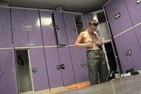 Slender spy cam amateur hurries up to dress in change room