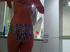 I managed to film my aunt&rsquo;s nude body