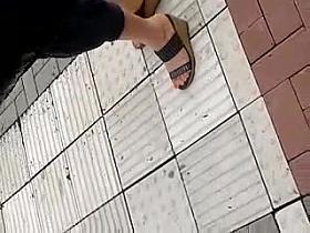 Public Feet 81