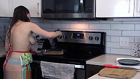 Topless Vegan Kitchen Ep 2