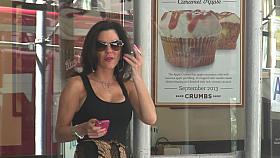 Mature MILF w Nice Tits