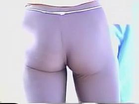 Candid voyeur cam spying the gorgeous and big booty 04h