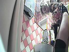 Toilet Peeing Captured