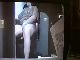 With remore cam i spied my girlfriend. See her masturbating