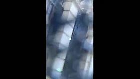 Upksirt medias de red - fishnet upskirt