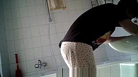 Spy Cam hairy busty teen