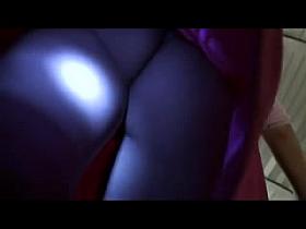 Debajo de la falda linda rubia