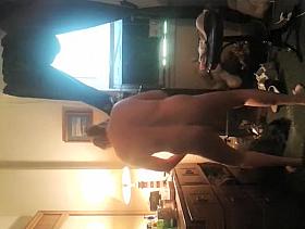 Unaware Wife Caught on Cam