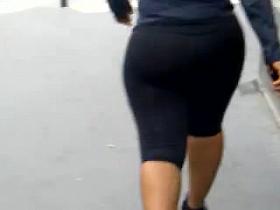 Black Ass thru leggin