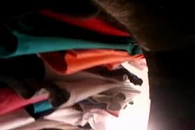 UPSKIRTS-DEBAIXO DA SAIA-MAGRINHA