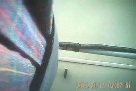 Bajo falda colegiala 32