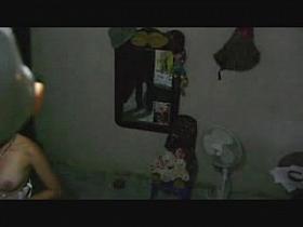 la hija de la vecina de abajo