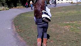 Thick White Girl In Leggings