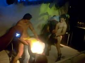 3 MUJERES 3 STRIPPER