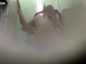 Teen couple fucking in the dressing cabin