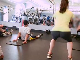 Incredible little ass is very flexible