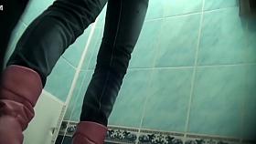 Hot girl almost pissed herself