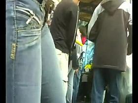 NALGONA CASADA EN EVENTO (COME CULO)