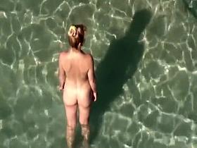 Big butt in a thong bikini