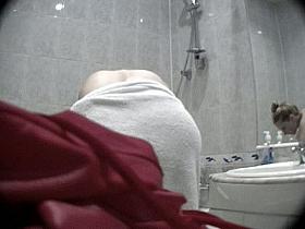 Girl washing in spy xxx