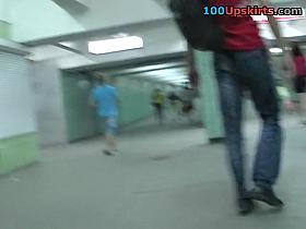 Short-haired sweetheart's upskirt