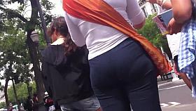 Ass voyeur 29 - MILF large butt VPL