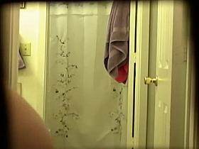 Spying sisters cute butt as she walks out