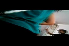 upskirit video metro tunisia