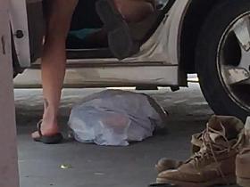 Car wash pink hair showing ass pt3