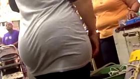 Spying Mature Big Bubble Butt - Ass Voyeur - Candid Booty 23