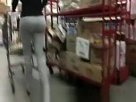 Bubble butt and cameltoe milf