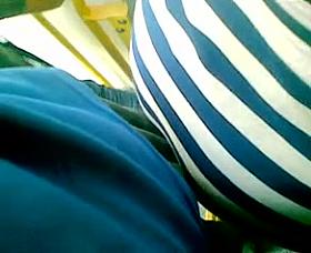 Lucas encoxa loira de vestido listrado 2