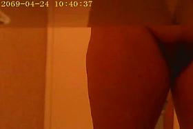 dans la salle de bain