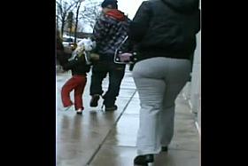 Thick Booty lATINA Culo In Sweats