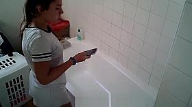 Big tittied college slut Aylie takes a bath