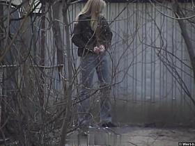 Girls Pissing voyeur video 240