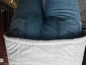 Walkin MILF Ass super slow motion