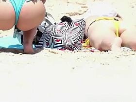 Great ass babes at beach