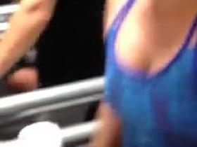 Latina milf bouncy titties vid2