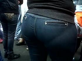 pantylined mature booty