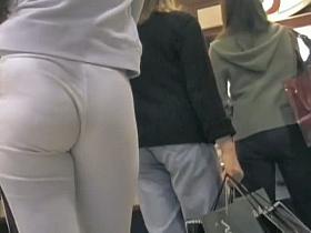 Sweet street candid shot of an extremely rousing ass