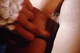 1976 - Les Hotesses Du Sexe - 01