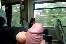 schwanz wixen vor girl in berliner s-bahn